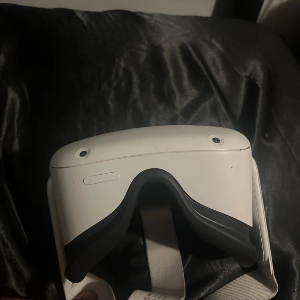 Oculus quest 2. I bought this 1 year ago and only used it 5 times.